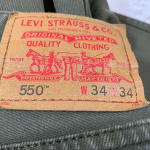 Levi’s 550 green 34x34 patched relaxed fit men’s jeans anti flag distressed 5007